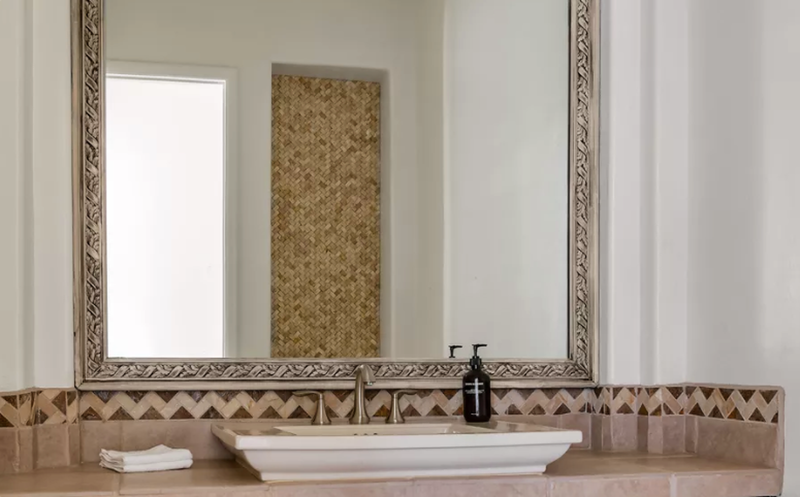 79th Place House - Image 18